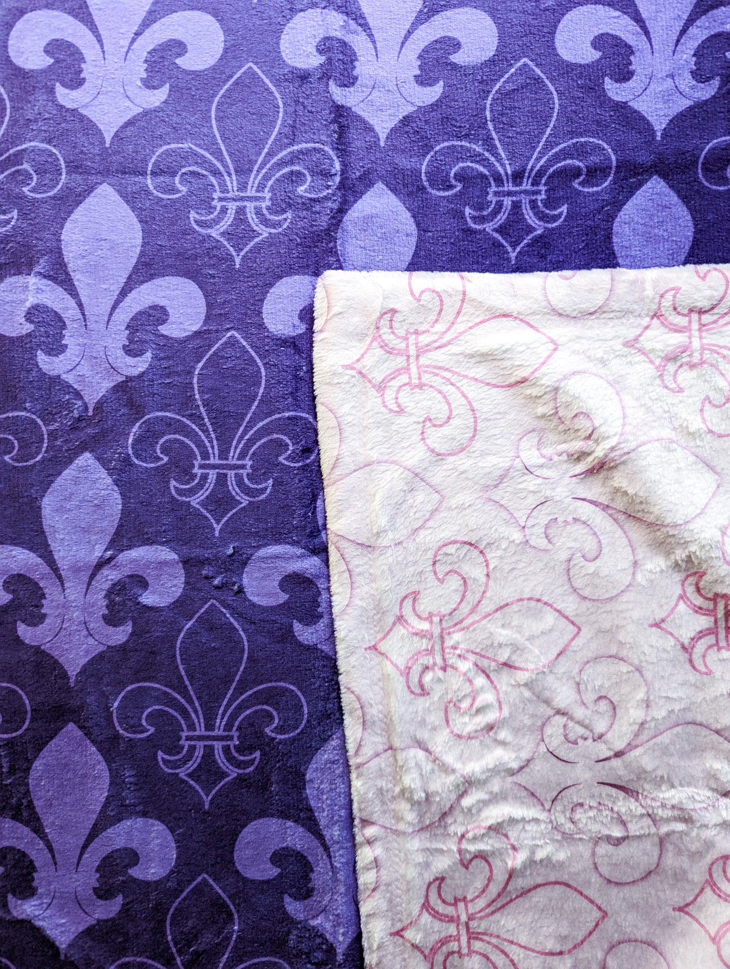 Purple and Pink Fleur de Lis Altar Cloth & Vestment Blanket