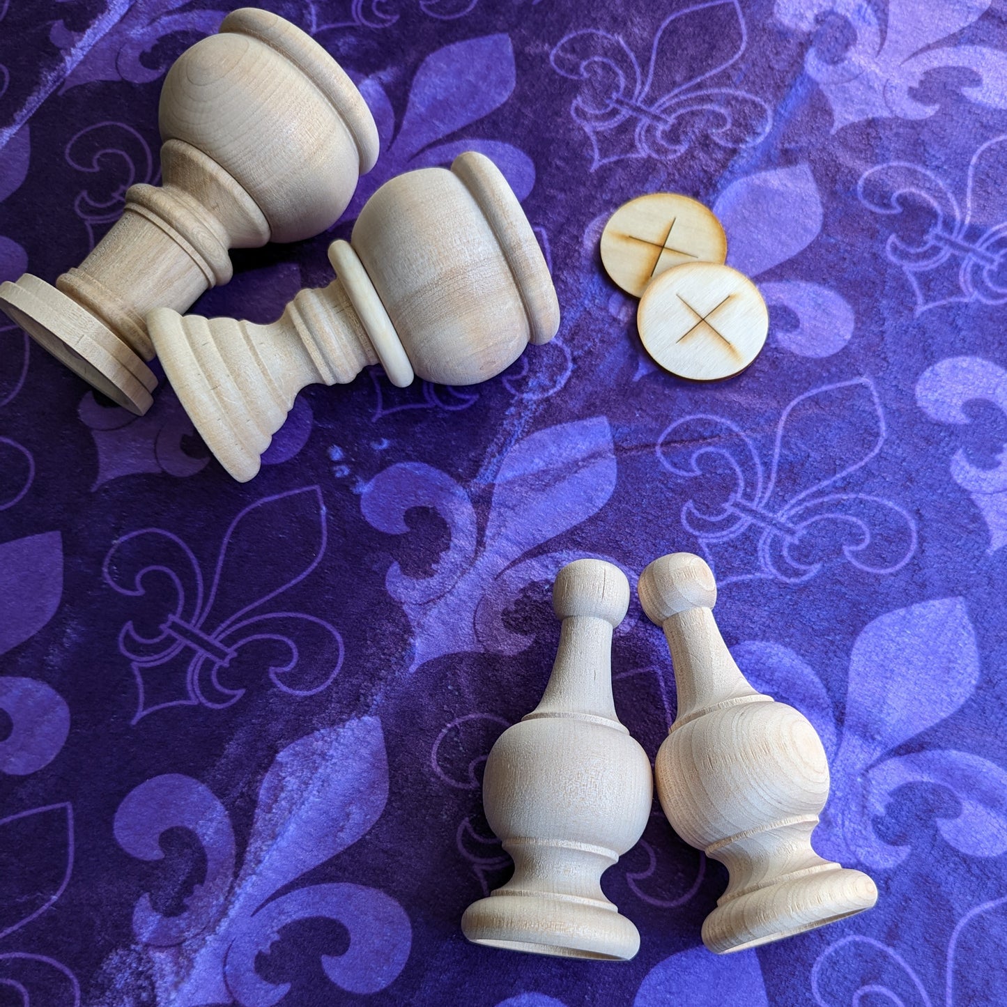 Green and Purple Fleur de Lis Altar Cloth + Vestment Blanket