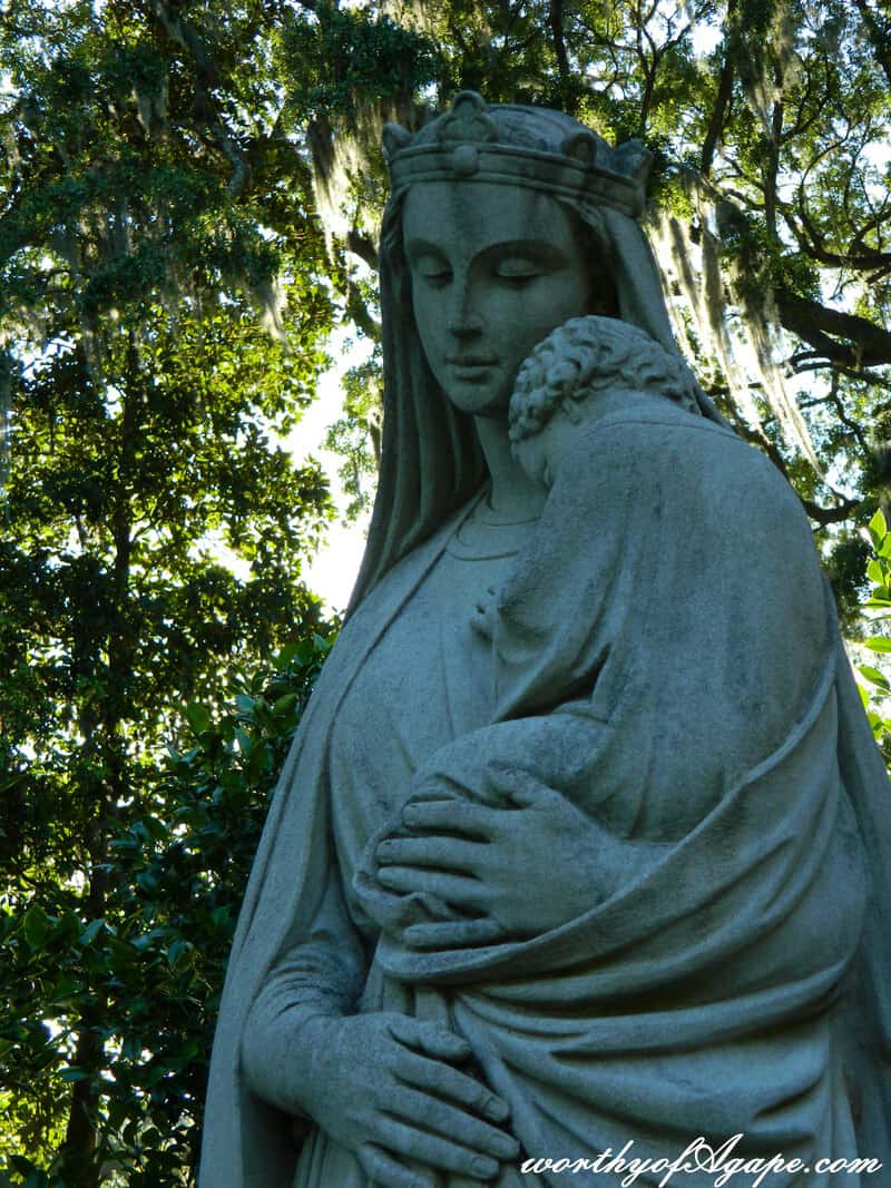 Our Lady of Mepkin
Mepkin Abbey
Mary
Virgin Mary holding Jesus
Spanish moss
Trees
sunlight
